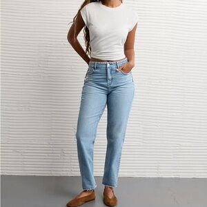 American Eagle Outfitters Strigid Curvy Mom Jean Light Blue Straight Leg Sz 6R